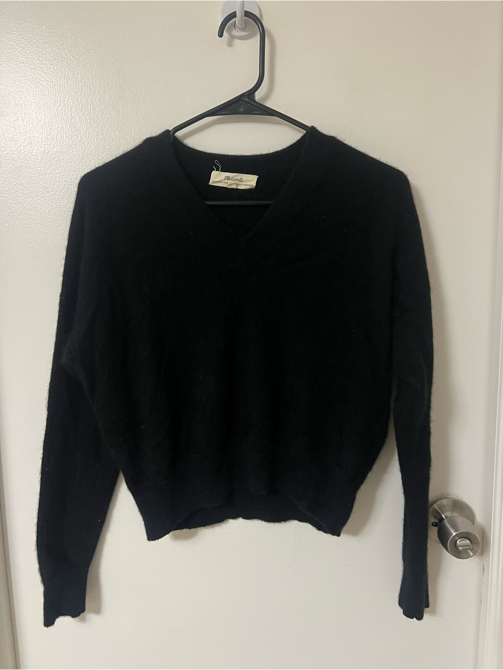 Madewell Black V-Neck Women's Cashmere Sweater Minimalist Careerwear Everyday